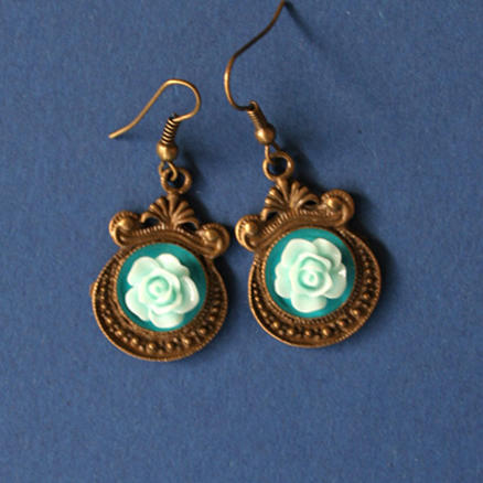 Crotte de poule-bijoux fantaisie-oiseaux-fleurs-original